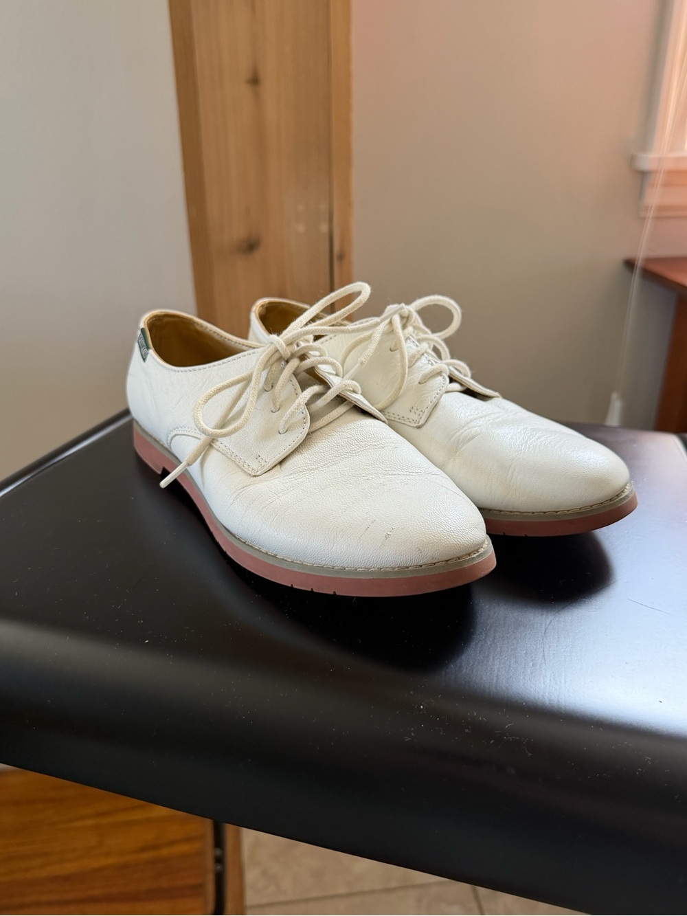 Eastland White Leather Derby Shoes